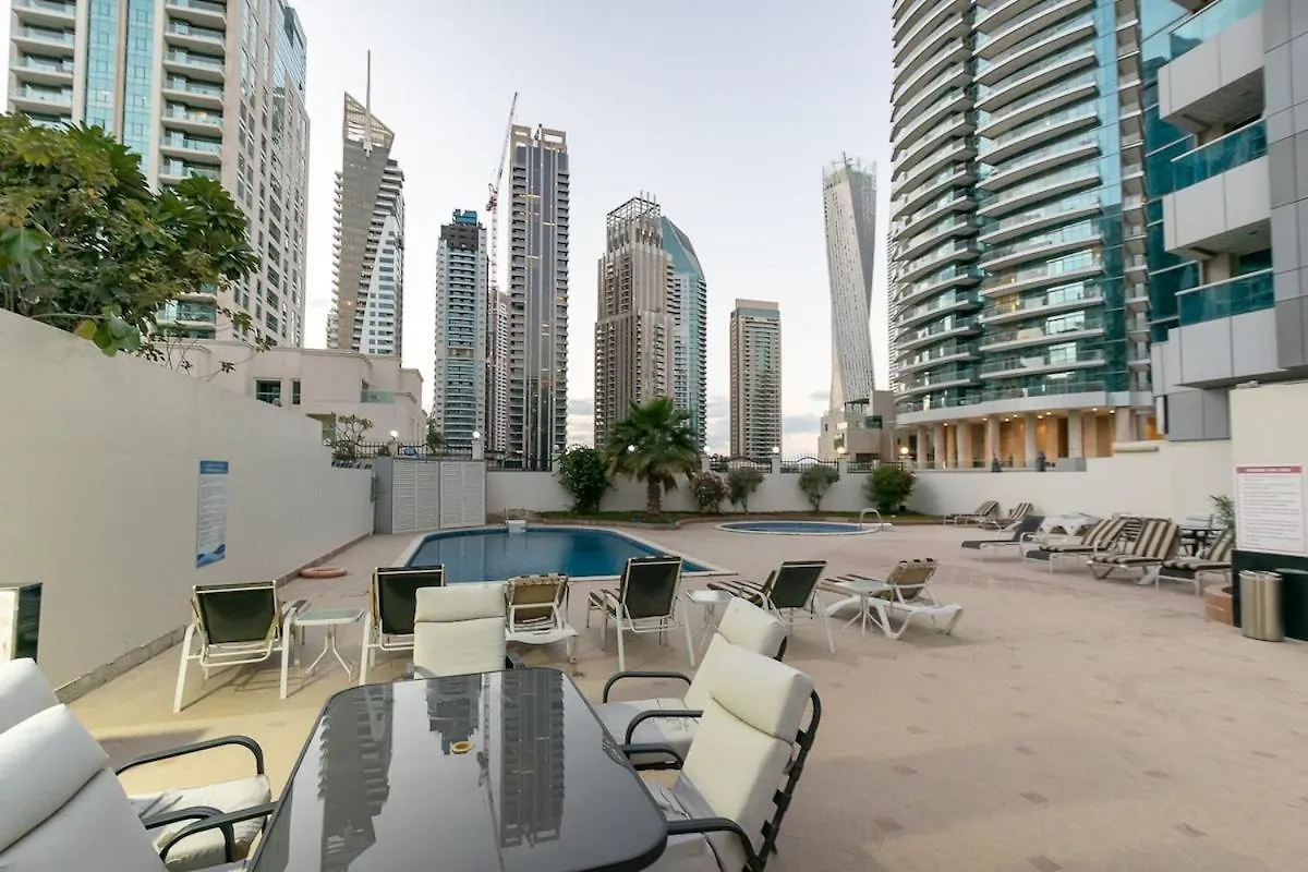 Cozy Studio L Dubai Marina L Parking, Pool & Gym 0*,  United Arab Emirates