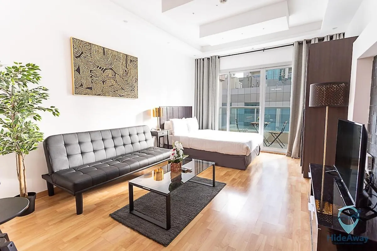 Cozy Studio L Dubai Marina L Parking, Pool & Gym