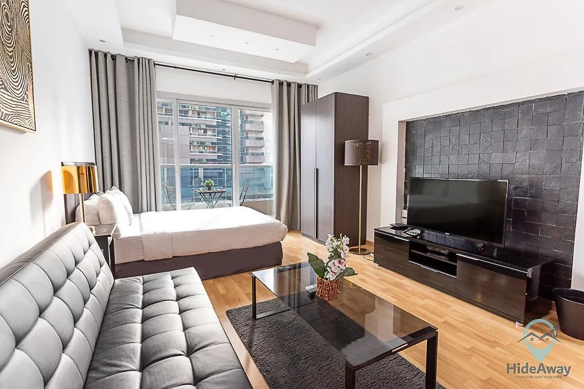 Cozy Studio L Dubai Marina L Parking, Pool & Gym Apartment