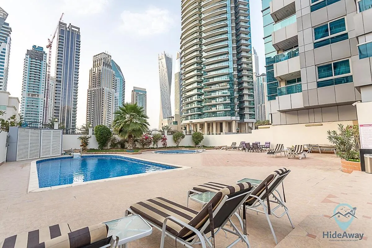 Cozy Studio L Dubai Marina L Parking, Pool & Gym